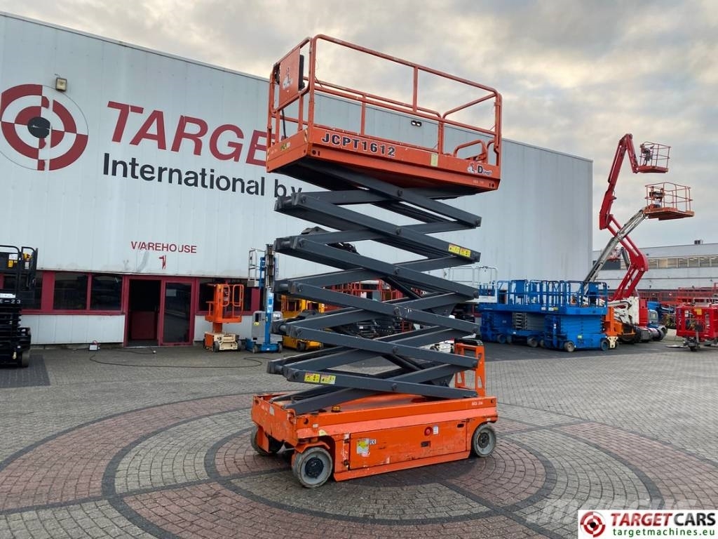 Dingli JCPT1612DC Electric Scissor Work Lift 1570cm Piattaforme a pantografo