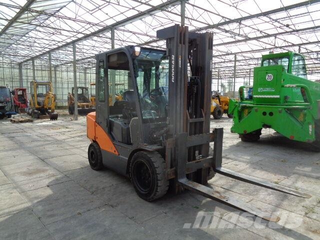 Doosan D35C-7 柴油叉车