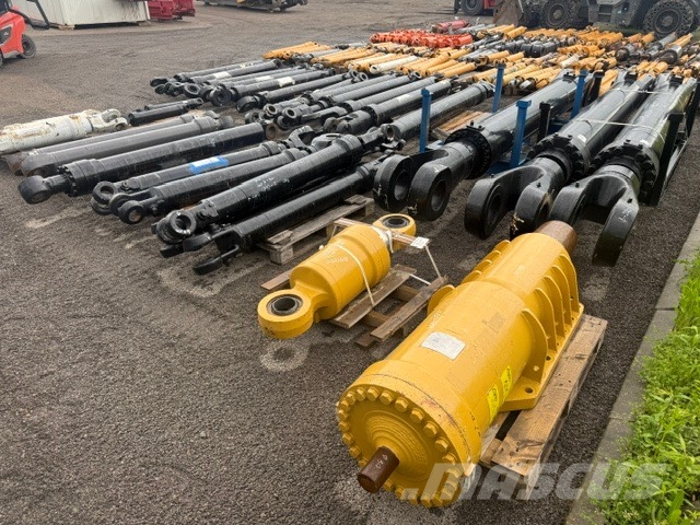 Volvo LARGE HYDRAULIC CYLINDER WEIGHT 480 Hidráulicos
