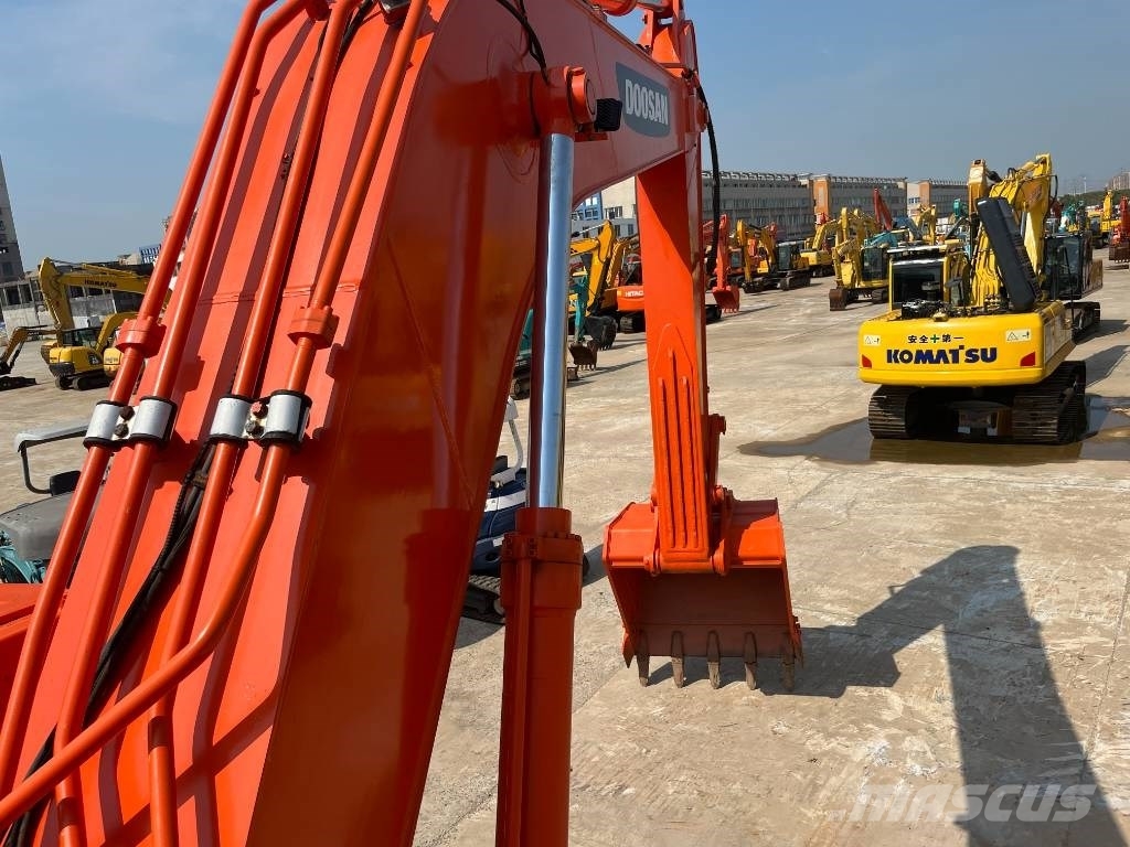 Doosan DH 300 LC-7 Excavadoras sobre orugas