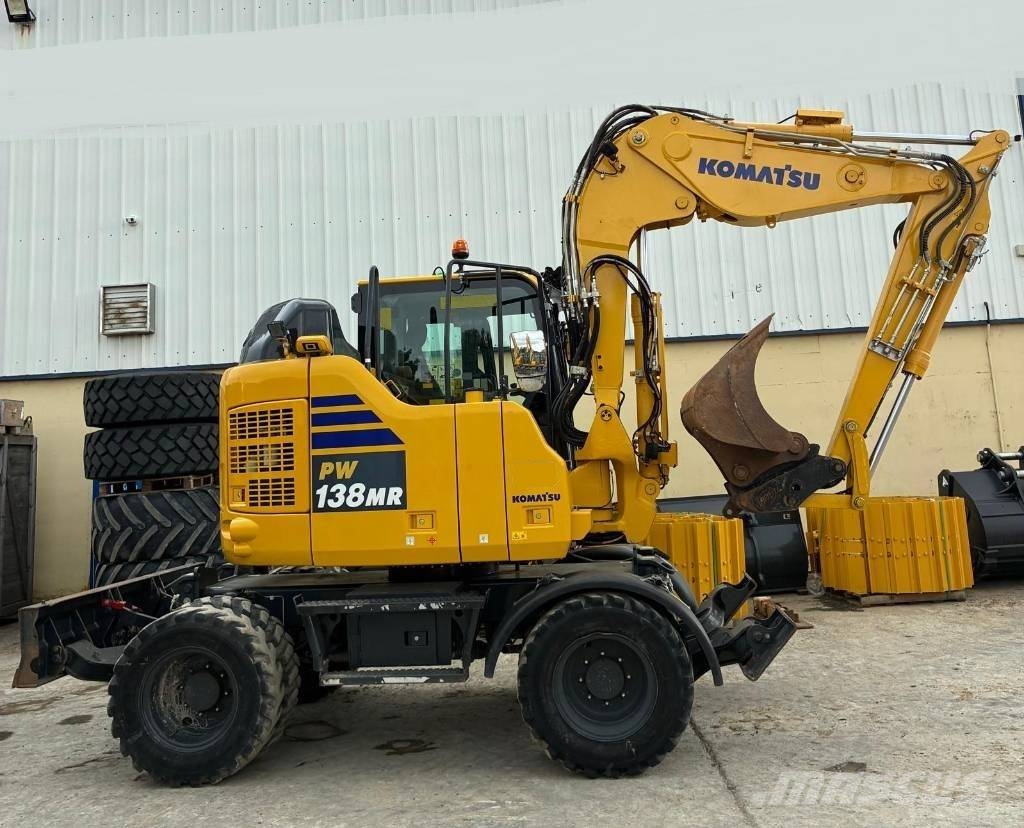 Komatsu PW 138 MR Ratasekskavaatorid