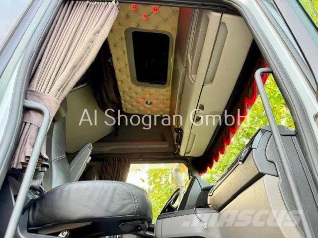 Scania S520 V8 / Voll Luft / Retarder / Euro 6 Nyergesvontatók