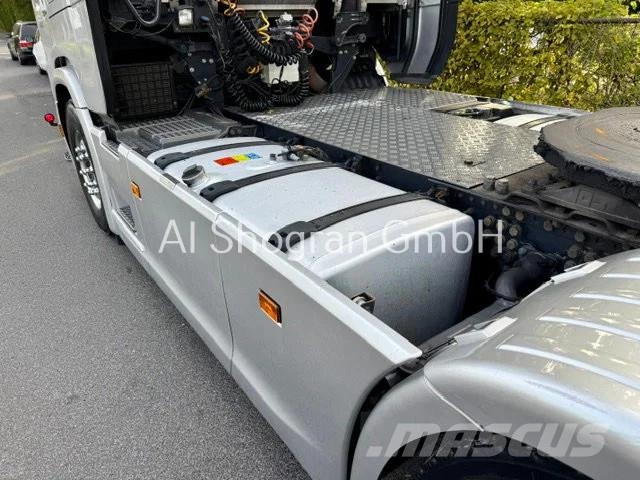 Scania S520 V8 / Voll Luft / Retarder / Euro 6 Nyergesvontatók