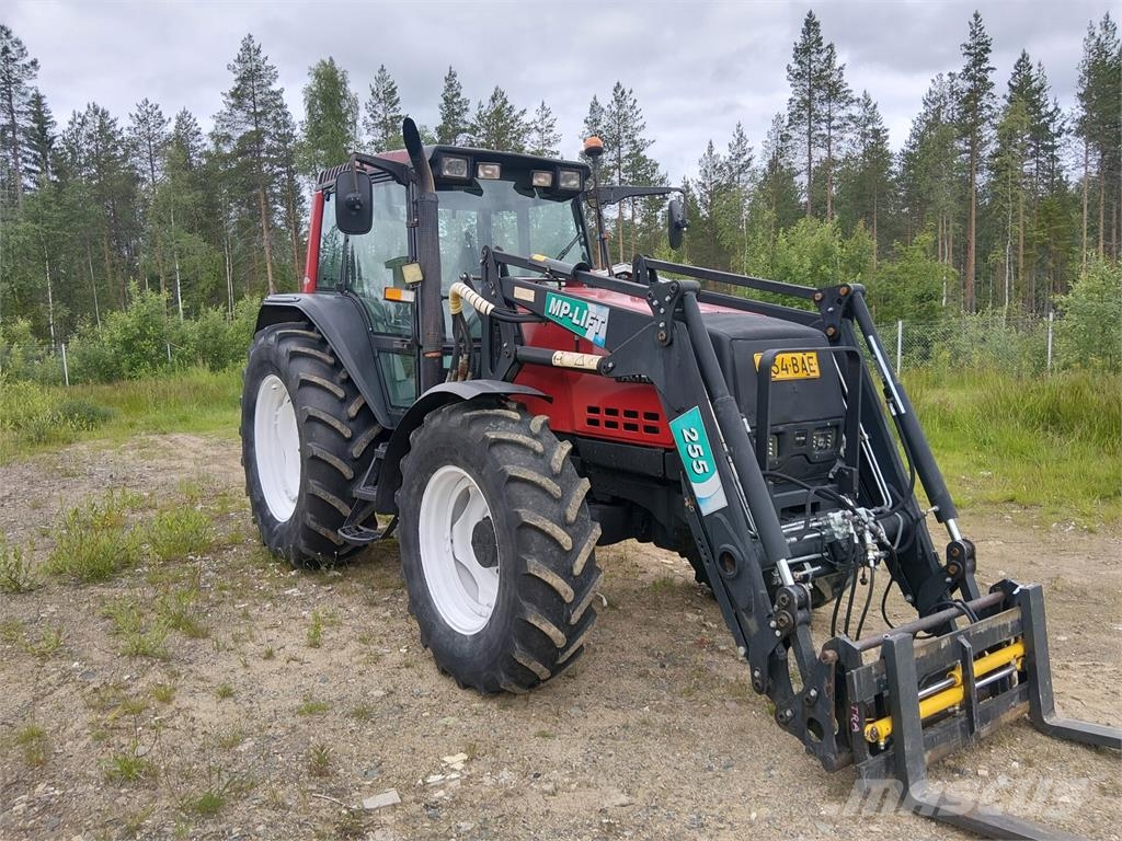 Valtra 8150 HiTech الجرارات
