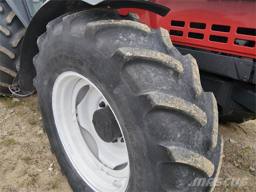 Valtra 8150 HiTech الجرارات