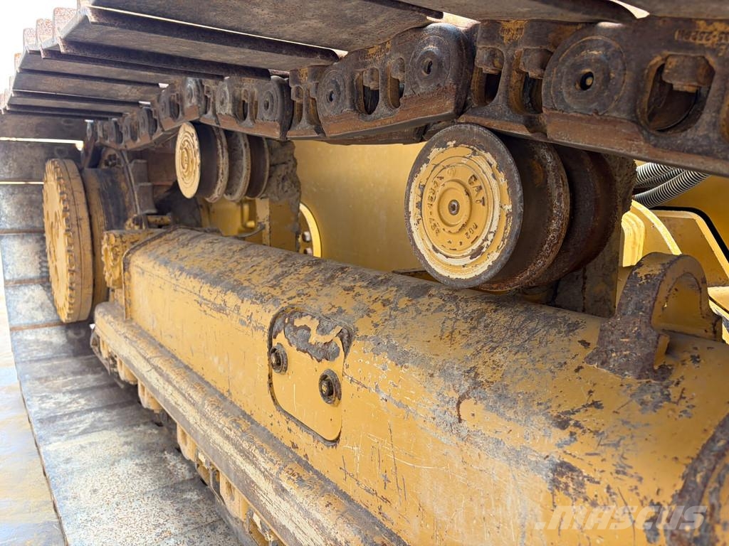 CAT D4 LGP 15A (D6K / D6K2) 크롤러 도저