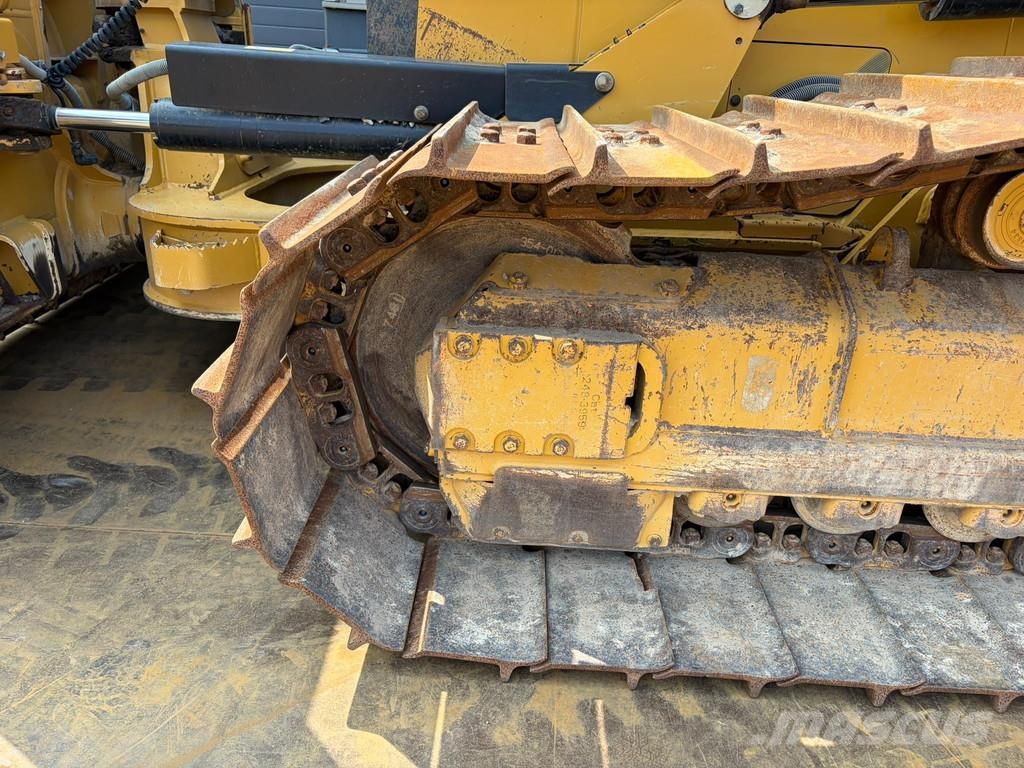 CAT D4 LGP 15A (D6K / D6K2) 크롤러 도저