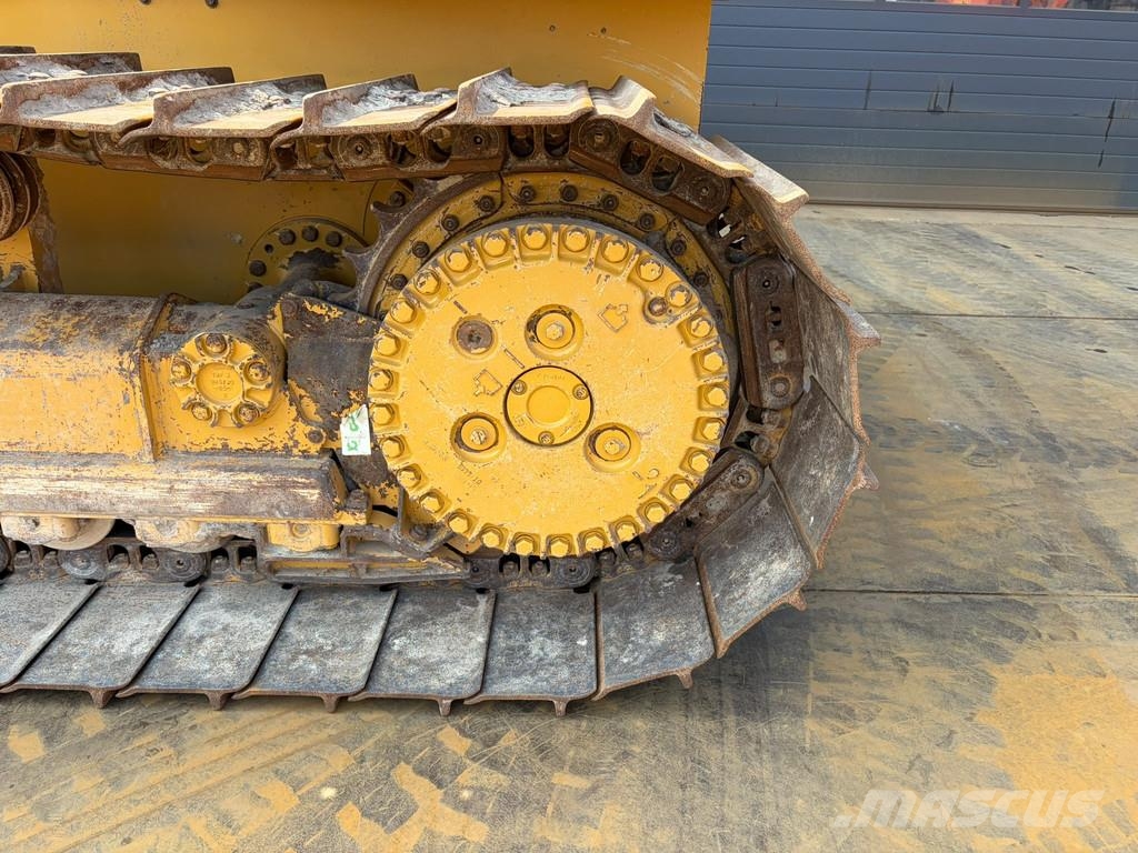 CAT D4 LGP 15A (D6K / D6K2) 크롤러 도저
