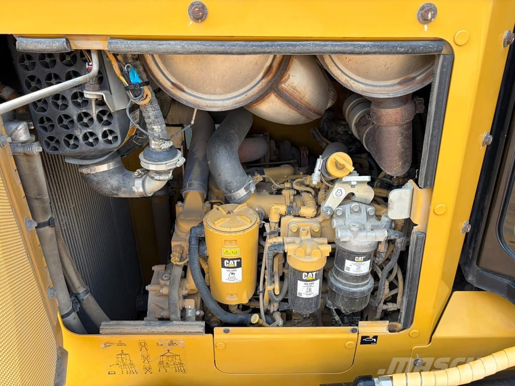 CAT D4 LGP 15A (D6K / D6K2) 크롤러 도저