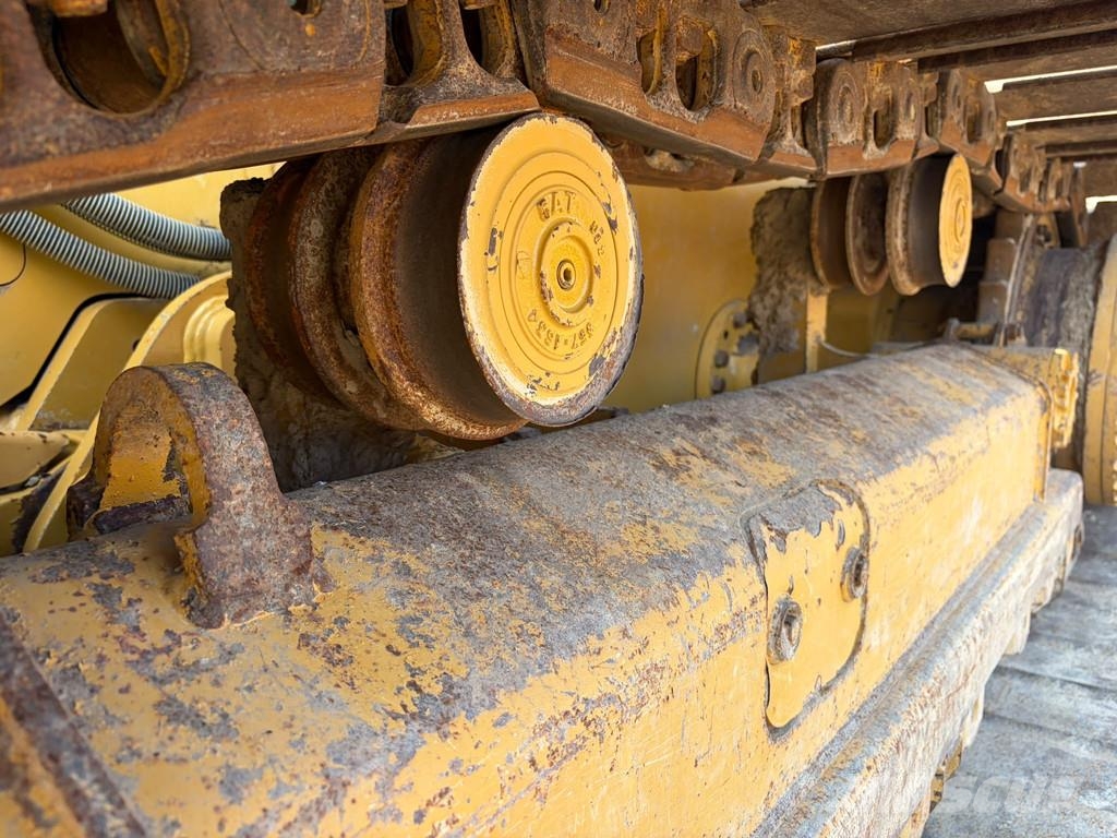 CAT D4 LGP 15A (D6K / D6K2) 크롤러 도저