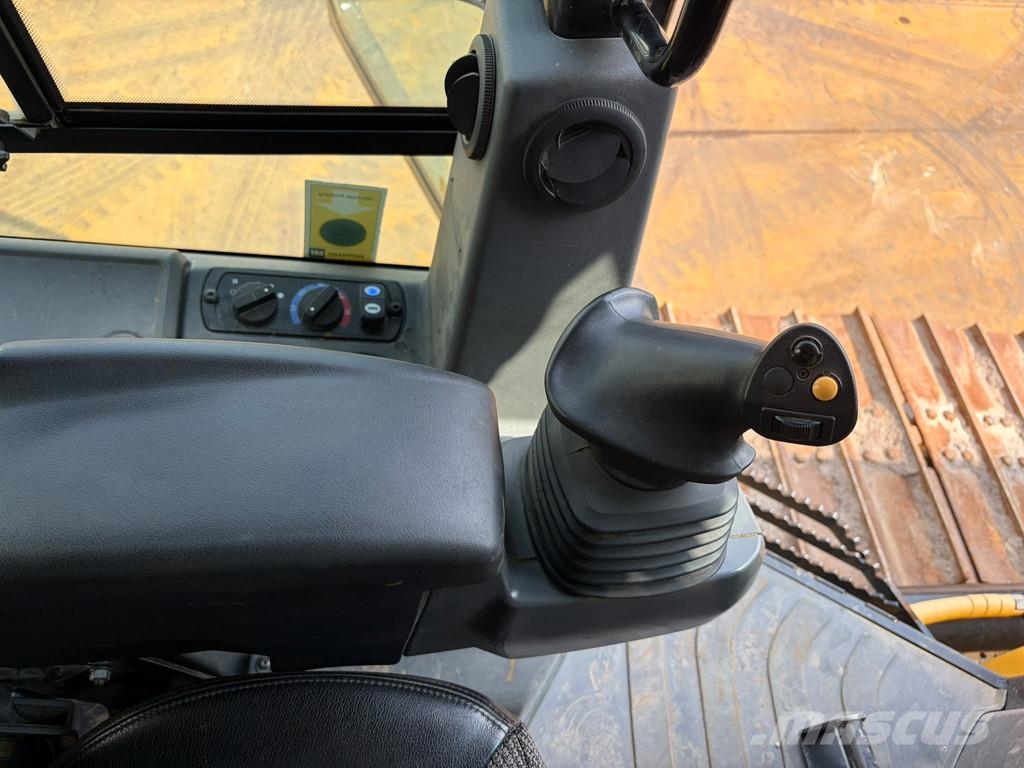 CAT D4 LGP 15A (D6K / D6K2) 크롤러 도저