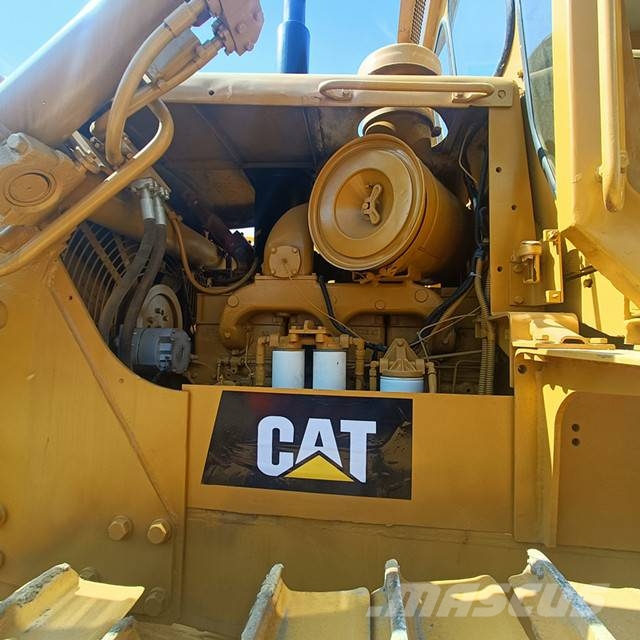 CAT D 7 G Buldooserid