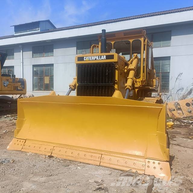 CAT D 7 G Buldooserid