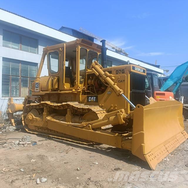 CAT D 7 G Buldooserid
