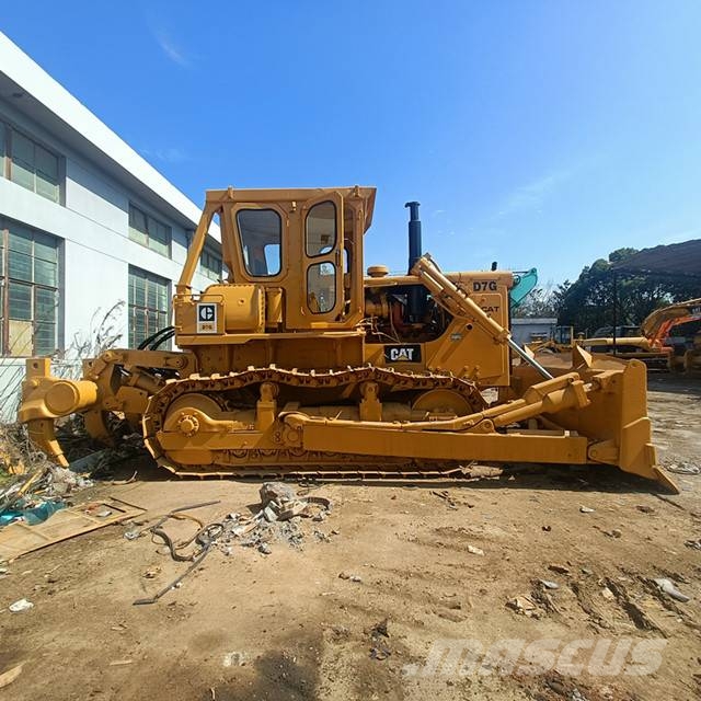 CAT D 7 G Buldooserid