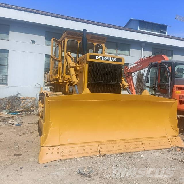 CAT D 7 G Buldooserid