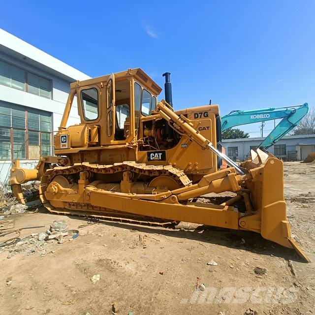 CAT D 7 G Buldooserid