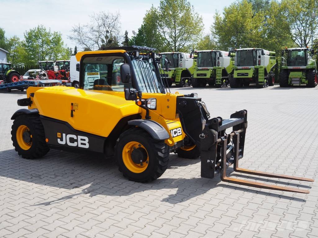 JCB 525-60 Hi-ViZ Redskapsbärare för lantbruk