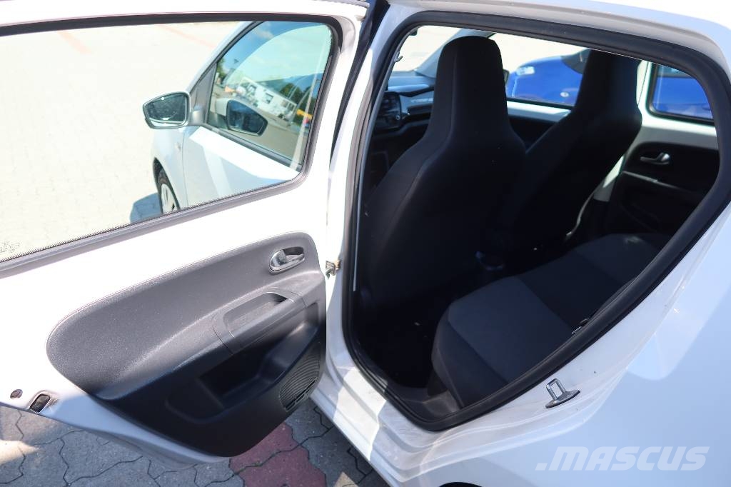 Volkswagen UP PKWs