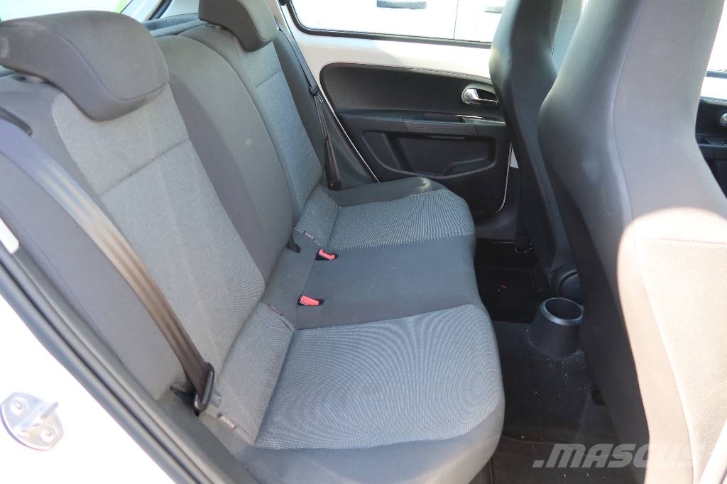 Volkswagen UP PKWs