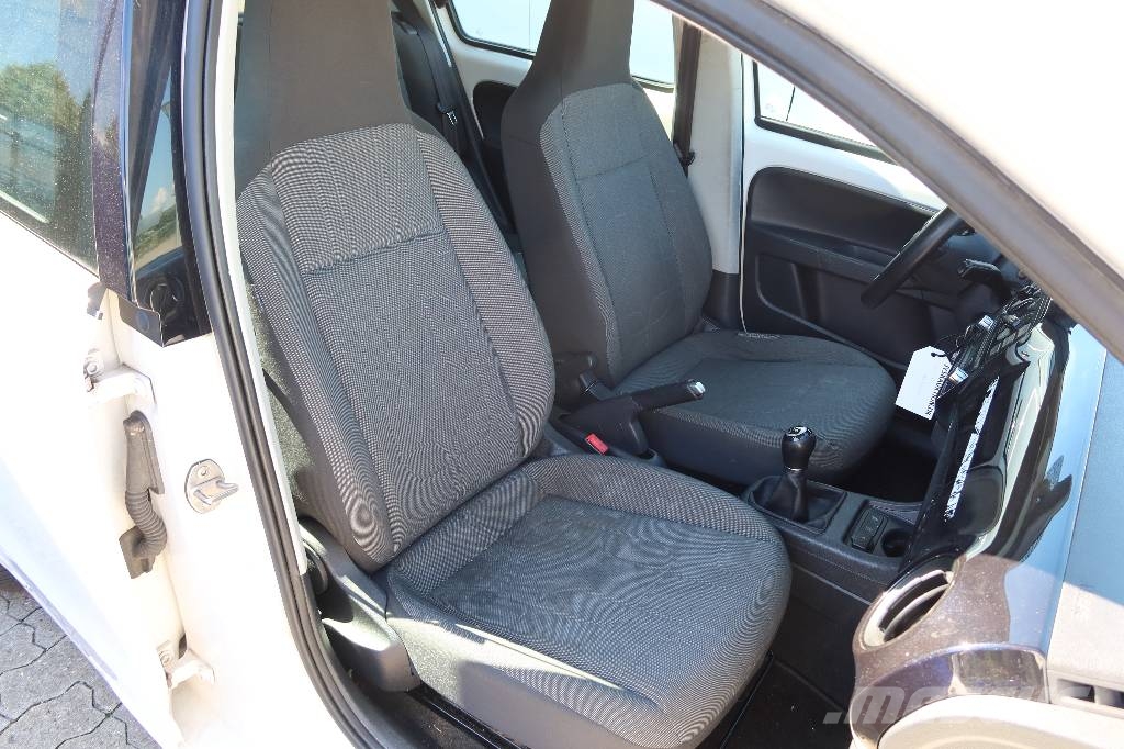 Volkswagen UP PKWs
