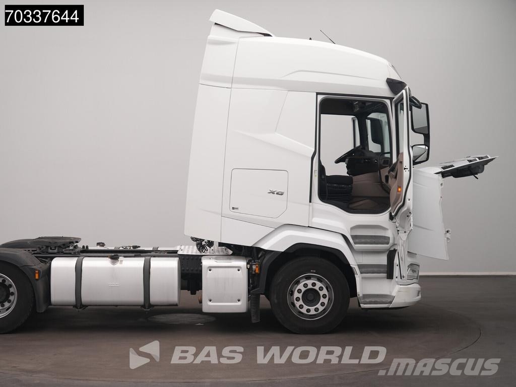DAF XG 480 XG 4X2 2x Tanks ACC Trekkers