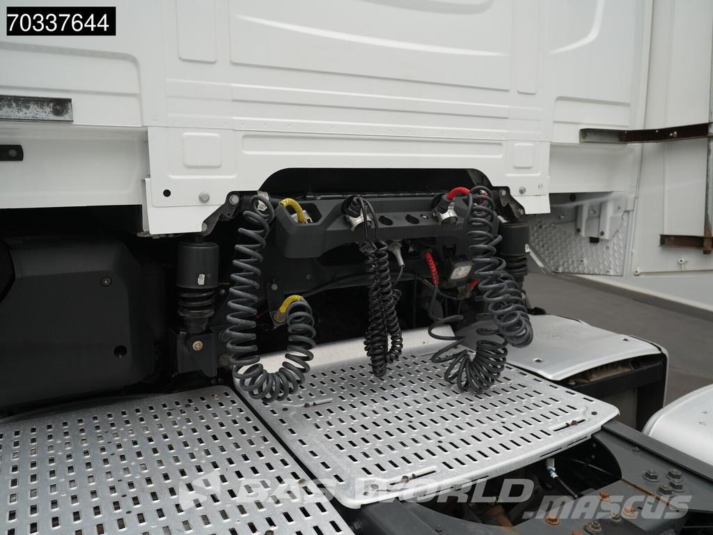 DAF XG 480 XG 4X2 2x Tanks ACC Trekkers