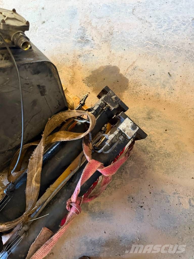 HMF 2223 K5 رافعات تحميل