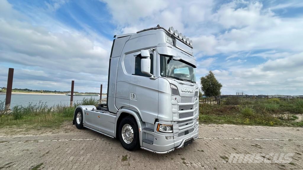 Scania 590S V8 NGS Highline 4x2 | Full air | Park cool | Ťahače