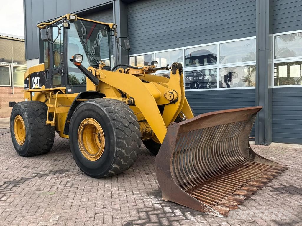 CAT 928G Chargeuse sur pneus