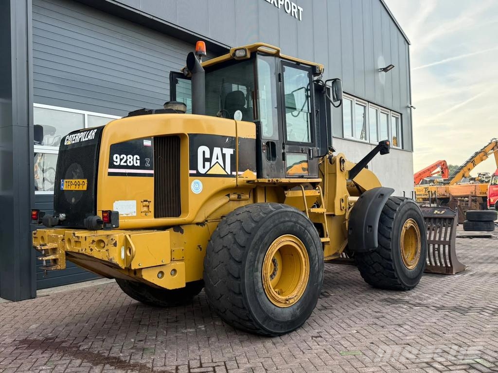 CAT 928G Chargeuse sur pneus
