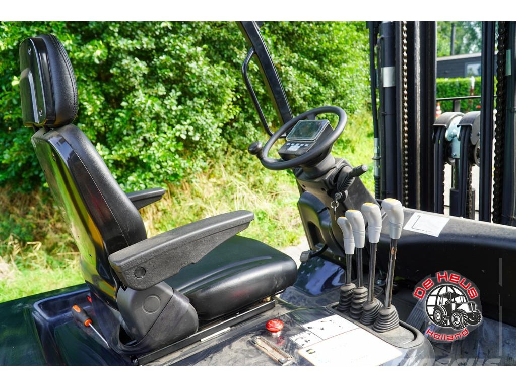 Eurotrac FE35-LT Автомобілі