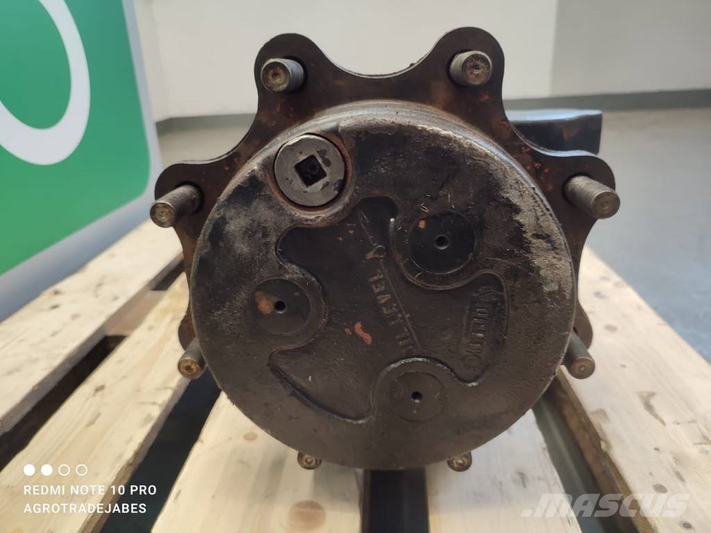 Bobcat Complete reduction gear 11155 1700 Bobcat T 2556 Ašys