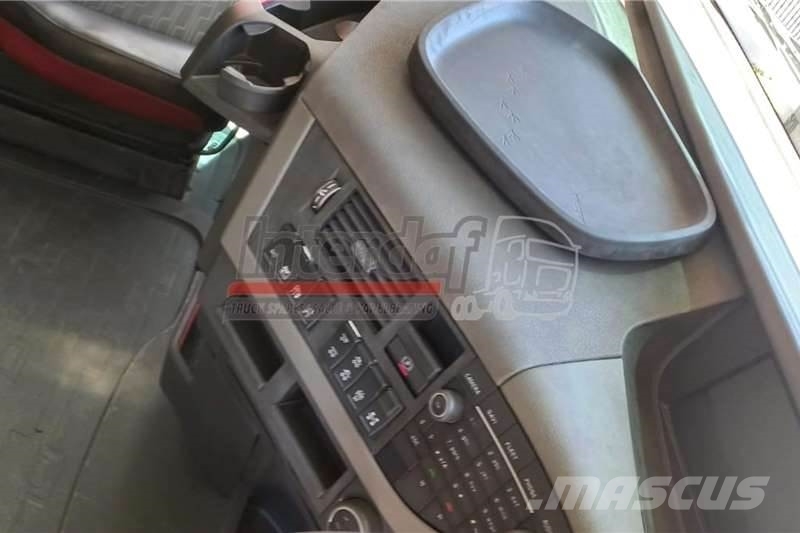 Volvo FH440 with Lifting Axle 其他货车