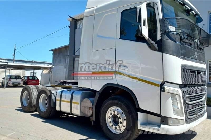 Volvo FH440 with Lifting Axle 其他货车