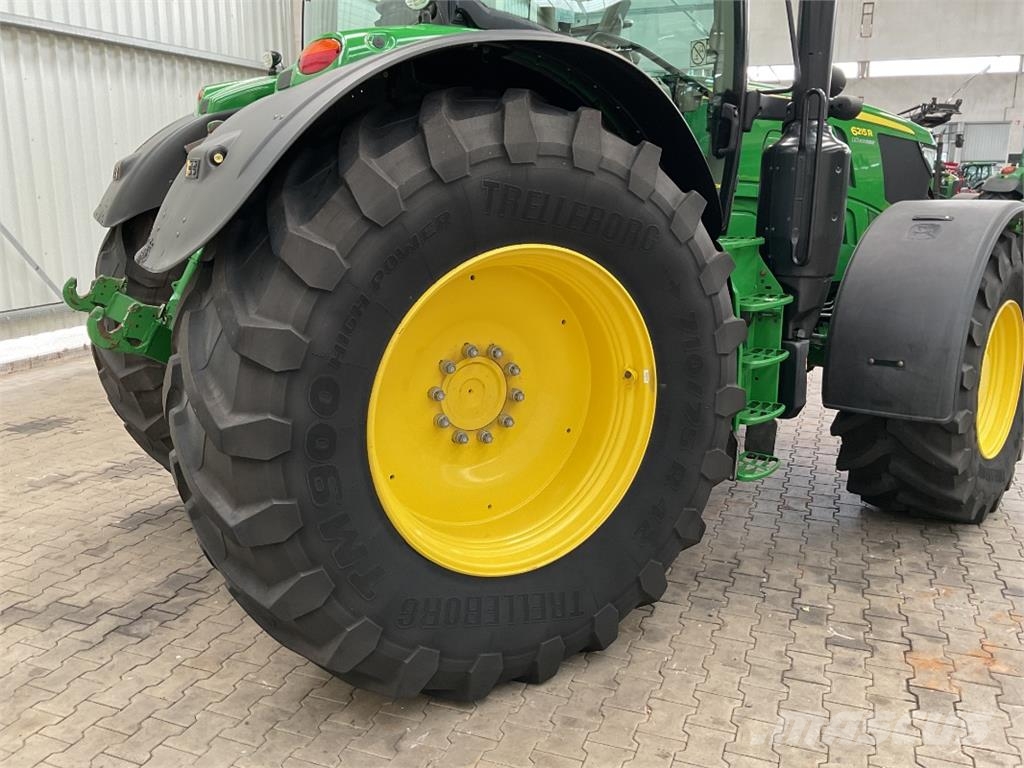 John Deere 6215R Tratores Agrícolas usados
