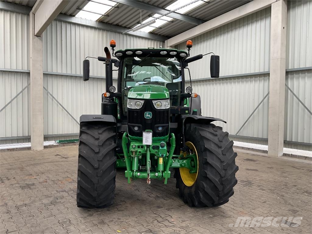 John Deere 6215R Tratores Agrícolas usados