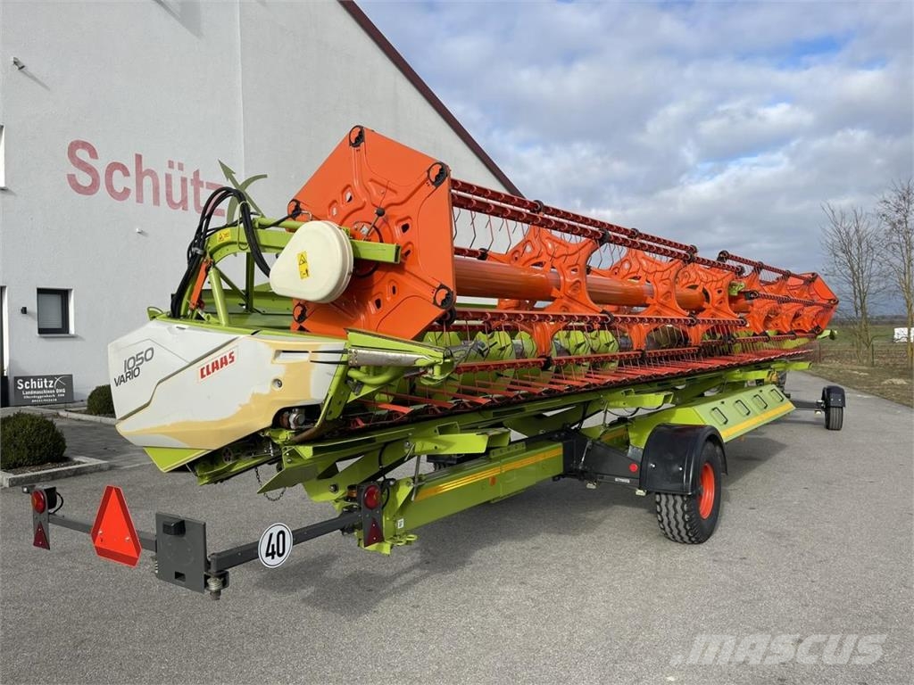 CLAAS V1050 mit Laserpilot links und rechts, Raps Combine harvester heads