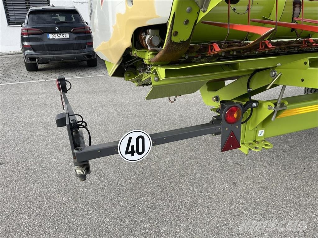 CLAAS V1050 mit Laserpilot links und rechts, Raps Combine harvester heads