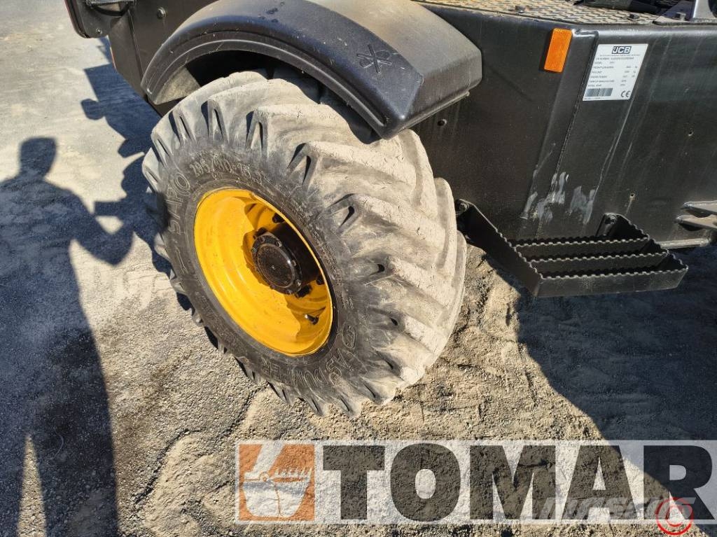 JCB 3 TFT عربات نقل قلابة للمواقع