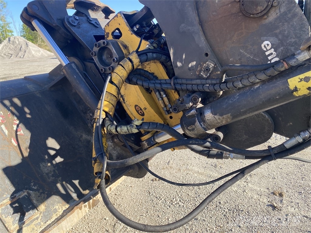 Volvo EC 210 C L Gravemaskiner på larvebånd