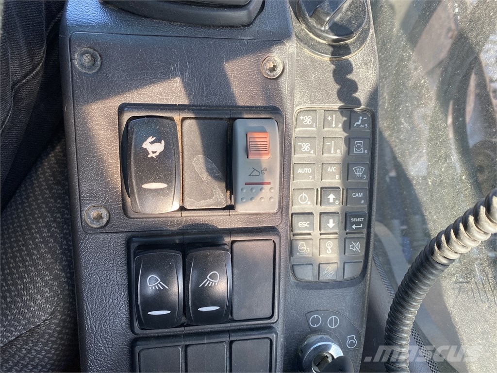 Volvo EC 210 C L Gravemaskiner på larvebånd