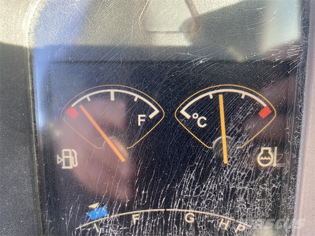 Volvo EC 210 C L Gravemaskiner på larvebånd
