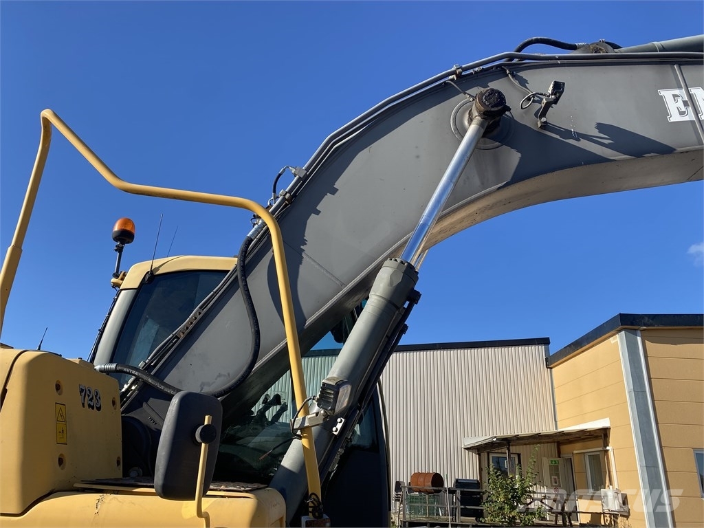 Volvo EC 210 C L Gravemaskiner på larvebånd