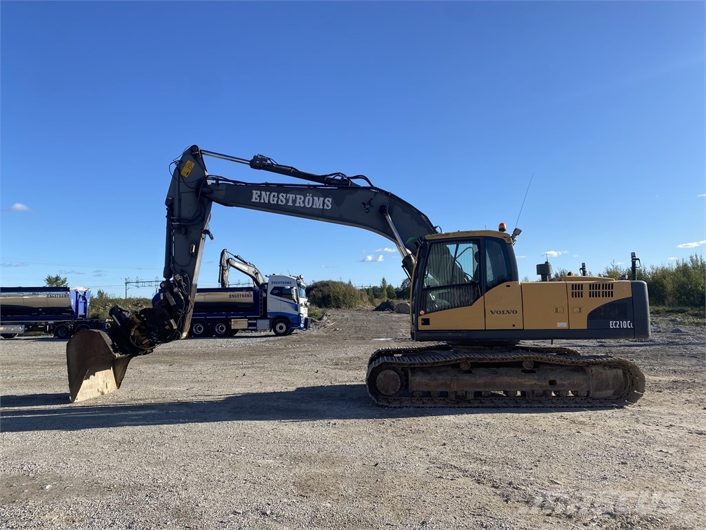 Volvo EC 210 C L Gravemaskiner på larvebånd