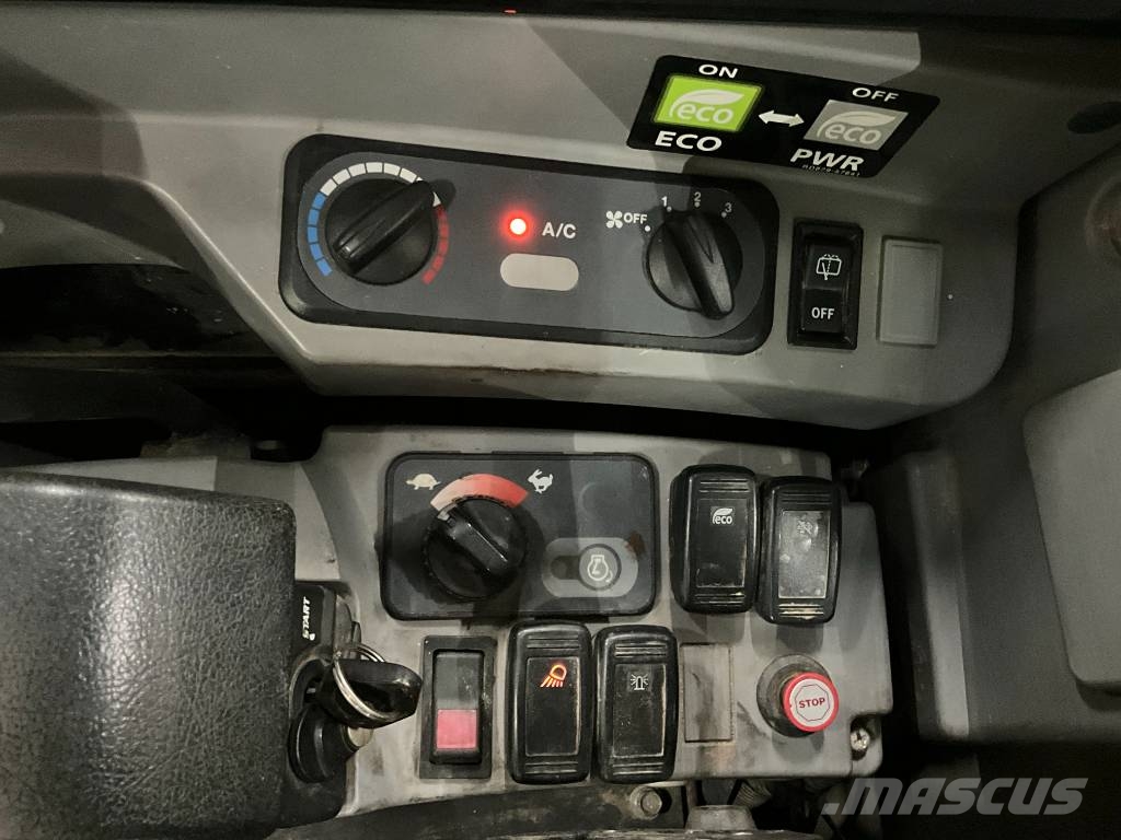 Kubota KX 080-4 A Közepes (midi) kotrók 7 t - 12 t