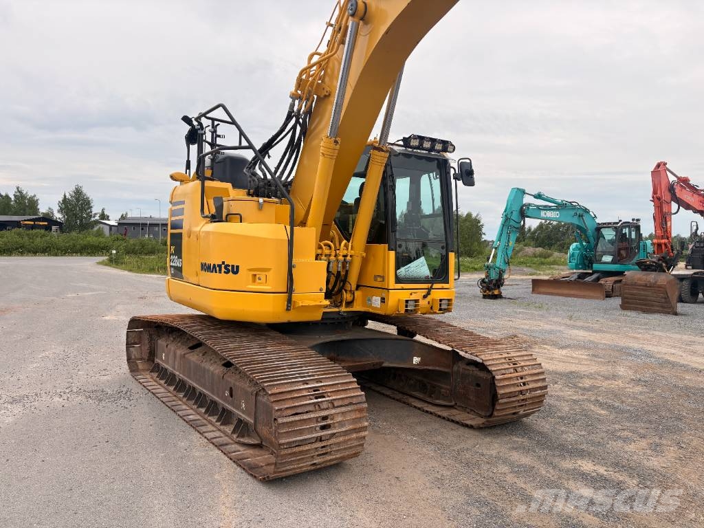 Komatsu PC 228 USLC-11 Raupenbagger