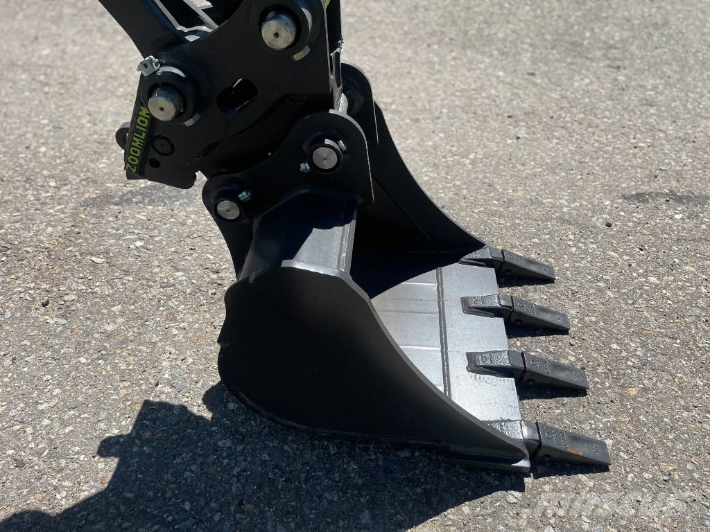 Zoomlion ZE 36 GU Pelle sur chenilles