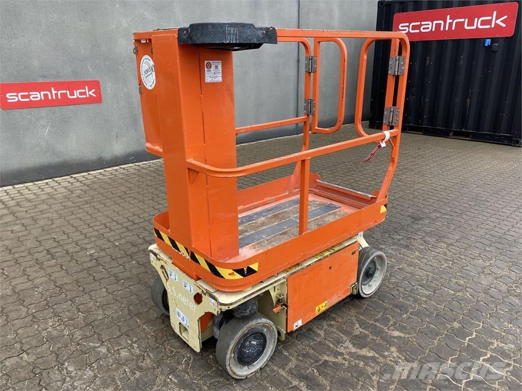 JLG 1230ES Vertical mast lifts