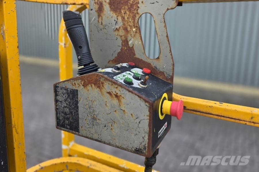 Haulotte Compact 8 As-Is, Electric, 8.2m Working Height, 35 Saksilavat